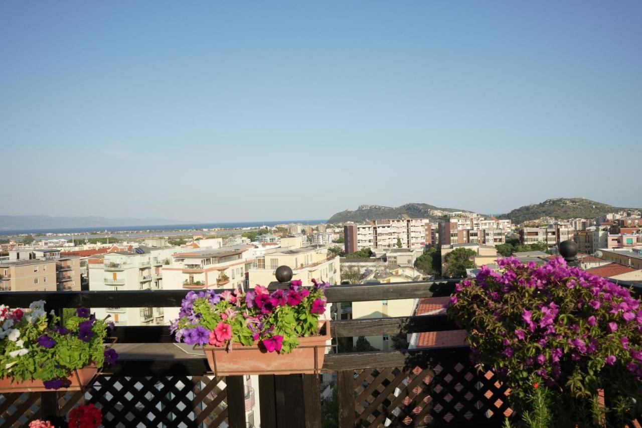 Prestigioso Attico Panoramico Cagliari别墅 外观 照片