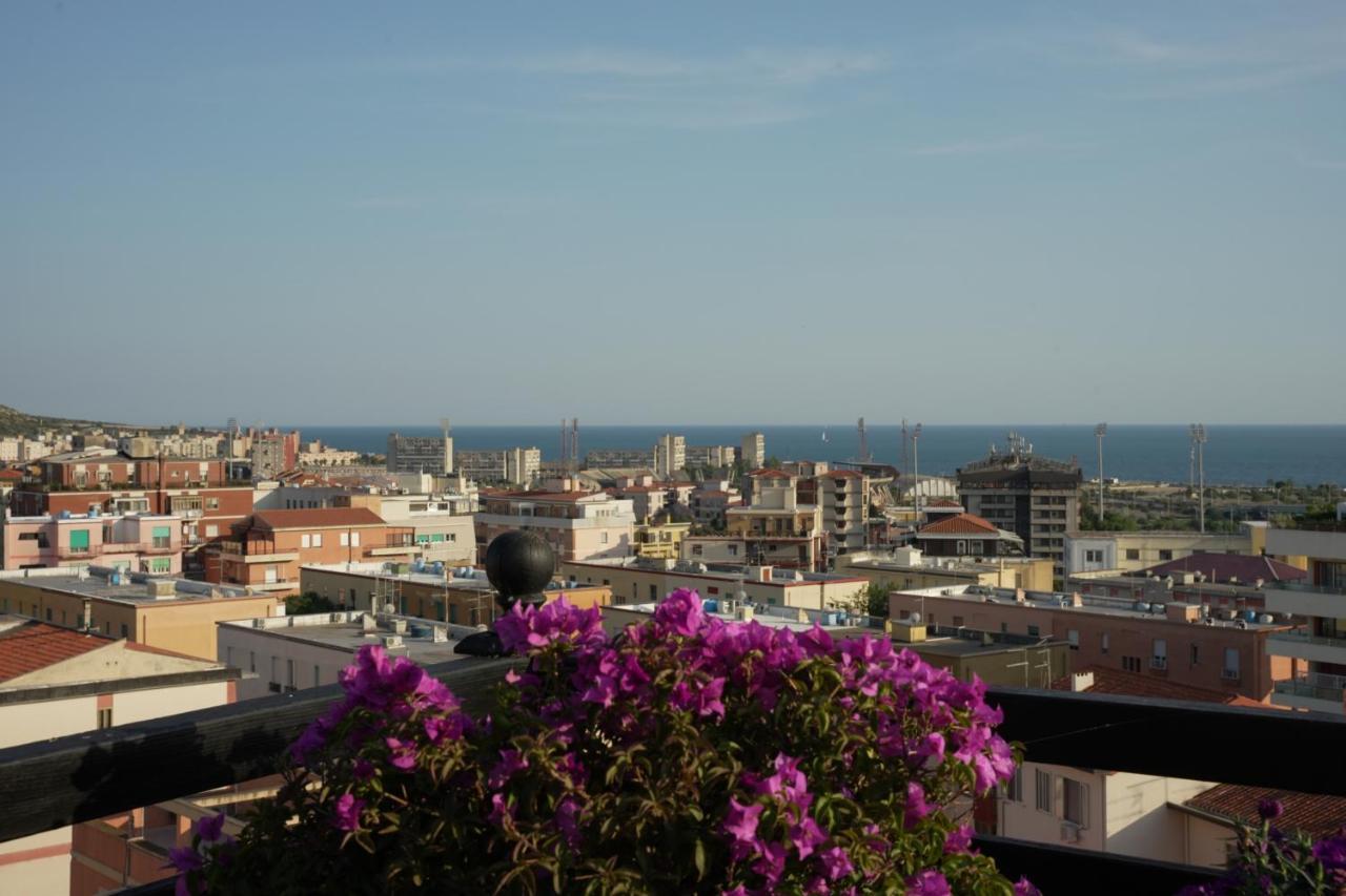 Prestigioso Attico Panoramico Cagliari别墅 外观 照片