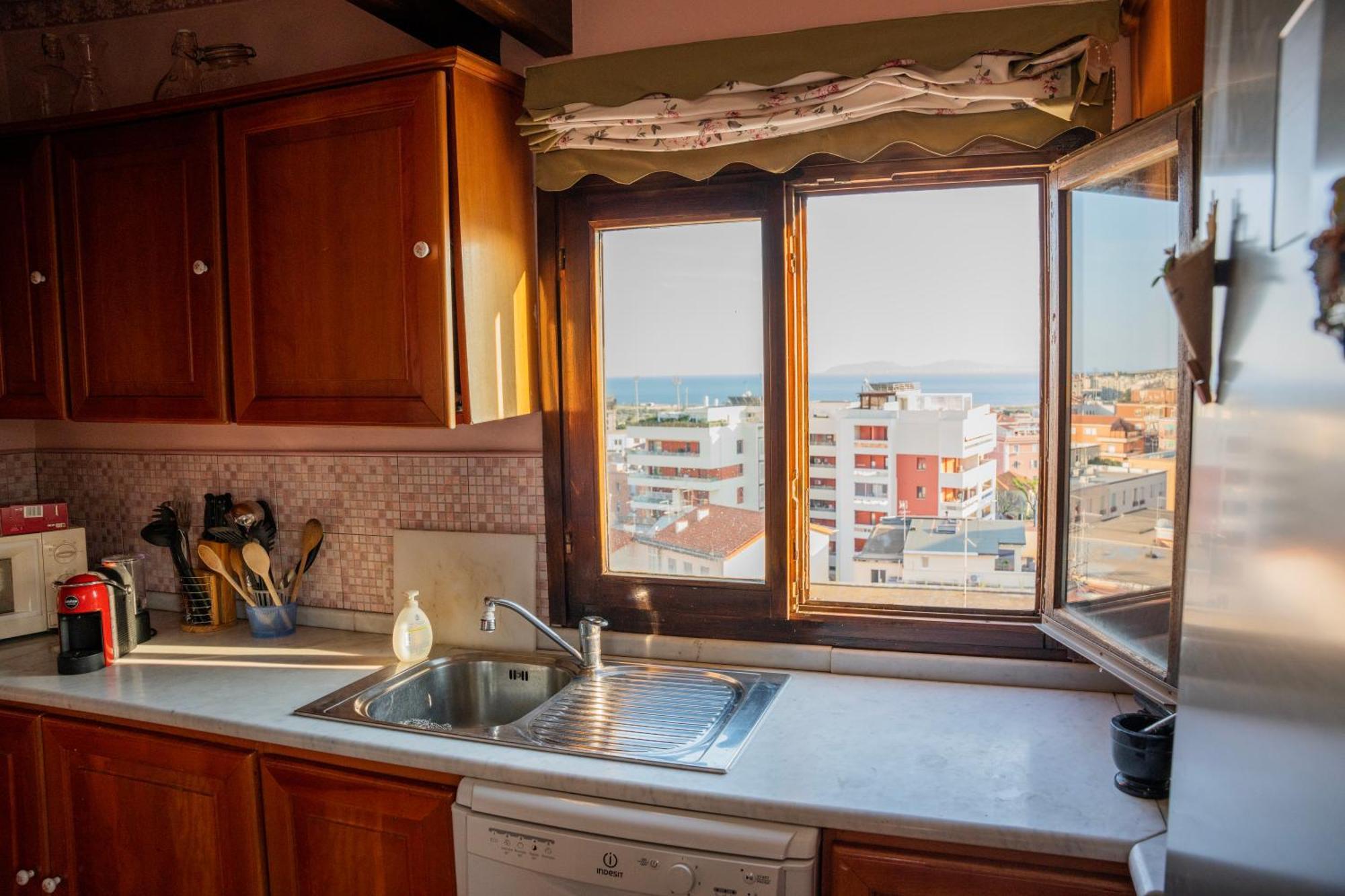 Prestigioso Attico Panoramico Cagliari别墅 外观 照片